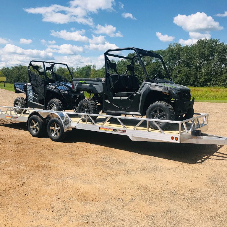 The dual axle model easily holding to large side-by-sides