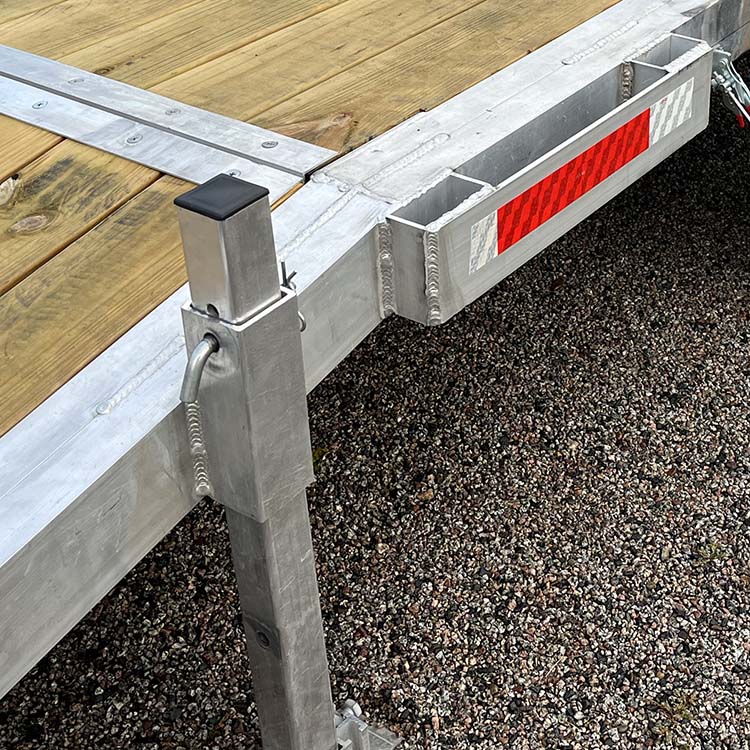 4" Bumper Rail with Stake Pockets