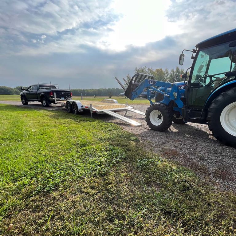 Heavy duty loading ramps can be spaced at different widths.